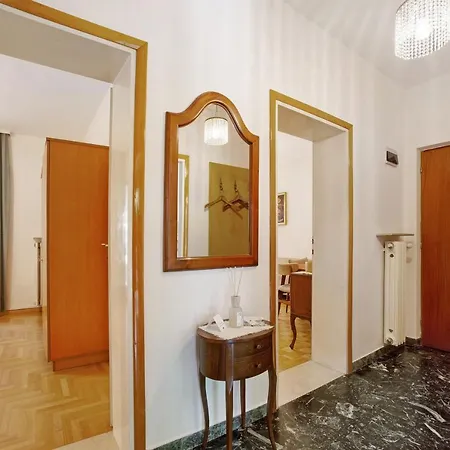 Sabine - Karin Apartment Merano