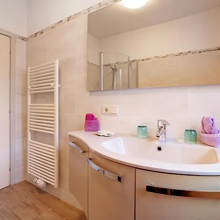 Apartment Sabine - Karin